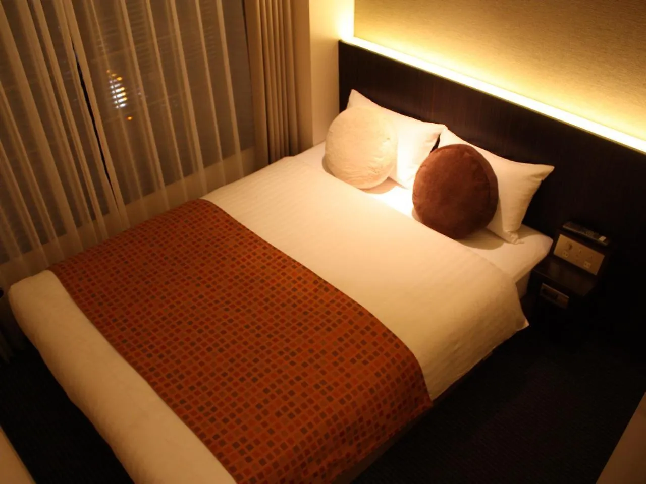 Economy hotel Hotel Crossover Osaka