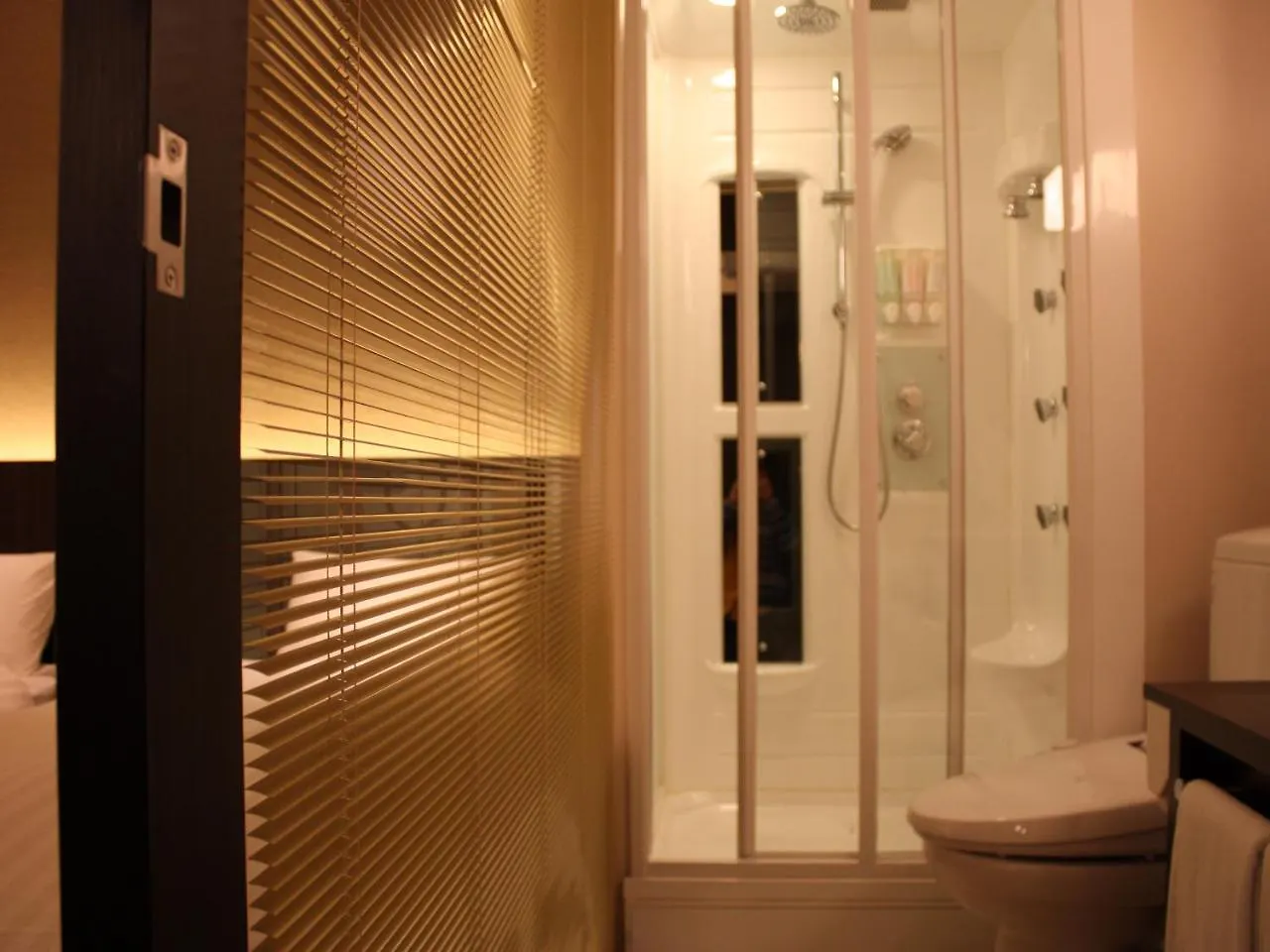 Hotel Crossover Osaka